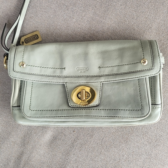 Coach Hampton Lindsay Leather Clutch - Picture 7 of 8